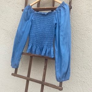 Smock chambray top with puffy sleeves